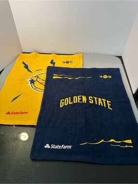 Golden State Warriors set of 2 hand / splash towels